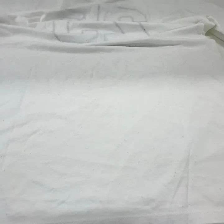 Gucci Gucci Numeric Logo Short Sleeve T-Shirt Size US L / EU 52-54 / 3 - 11 Thumbnail