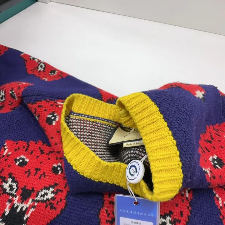 Gucci Gucci Tiger Print Sweater in Blue Size US M / EU 48-50 / 2 - 7 Thumbnail