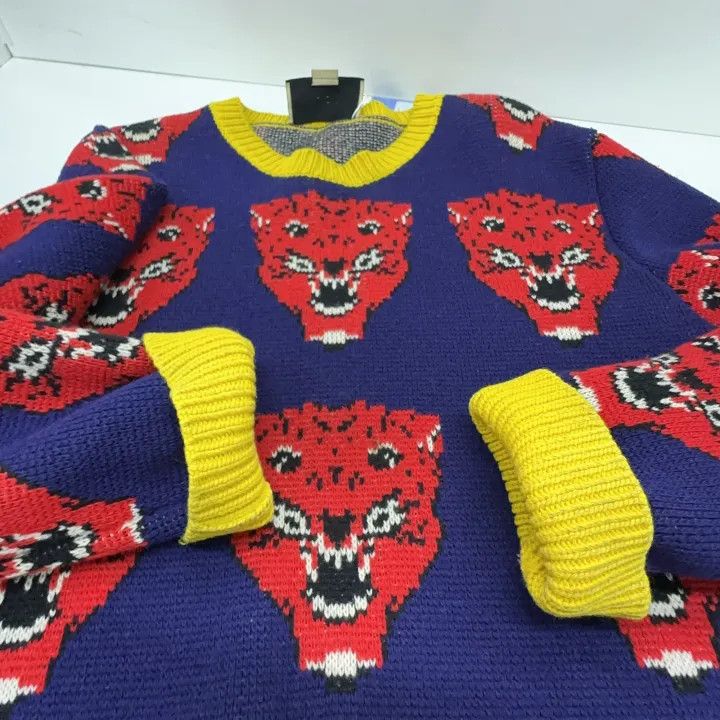 Gucci Gucci Tiger Print Sweater in Blue Size US M / EU 48-50 / 2 - 9 Thumbnail