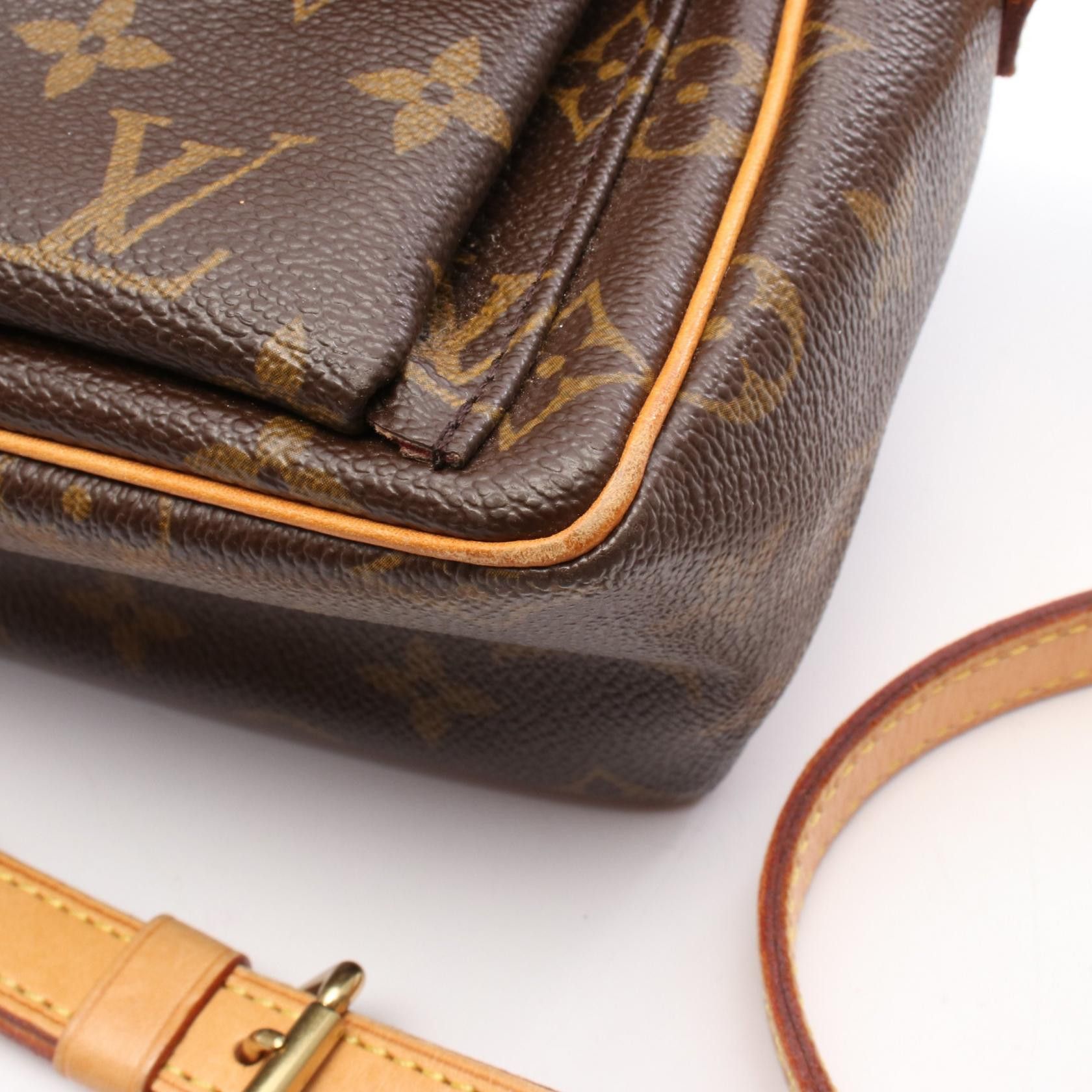 Louis Vuitton Louis Vuitton Louis Vuitton VIVA-CITE PM Monogram Shoulder Bag Canvas Shoulder Bag M51165 Size ONE SIZE - 6 Thumbnail