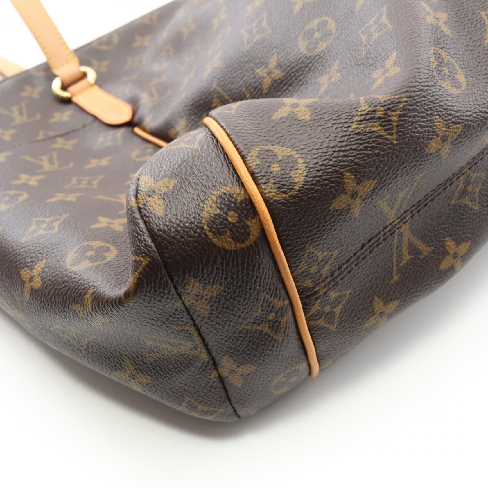 Louis Vuitton Louis Vuitton Louis Vuitton Totally MM Monogram Coated Canvas Tote Bag Canvas Tote Bag M56689 Size ONE SIZE - 7 Thumbnail