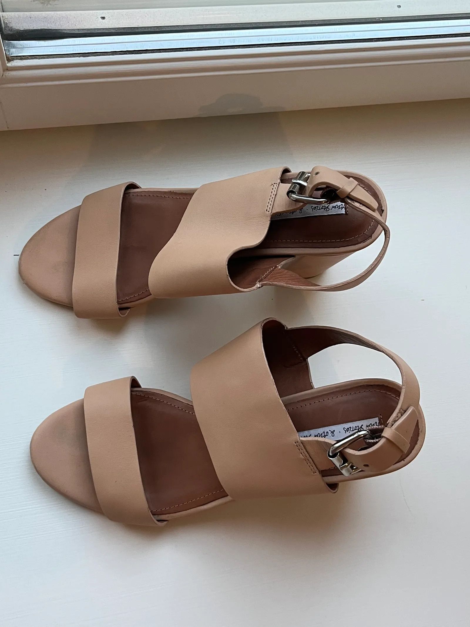 & Other Stories & Other Stories Sandals Size US 8 / IT 38 - 2 Thumbnail