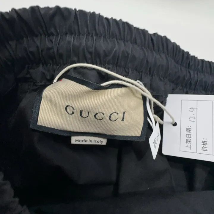 Gucci Gucci Logo Label Loose Casual Shorts Size US 44 / EU 60 - 6 Thumbnail