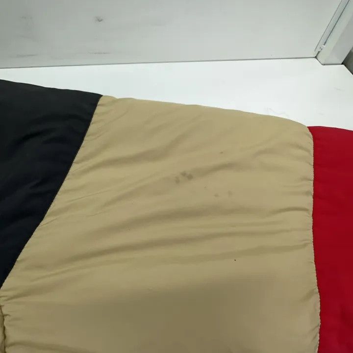 Burberry Burberry Logo Pattern Down Jacket for Winter Size US M / EU 48-50 / 2 - 6 Thumbnail