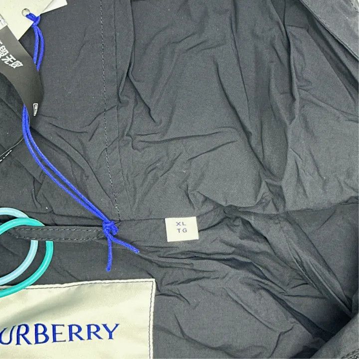 Burberry Burberry Black Hooded Jacket for Men Size US XL / EU 56 / 4 - 2 Thumbnail