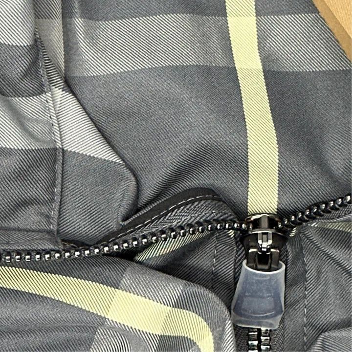Burberry Burberry Hooded Coat with Check Pattern Size US XL / EU 56 / 4 - 5 Thumbnail