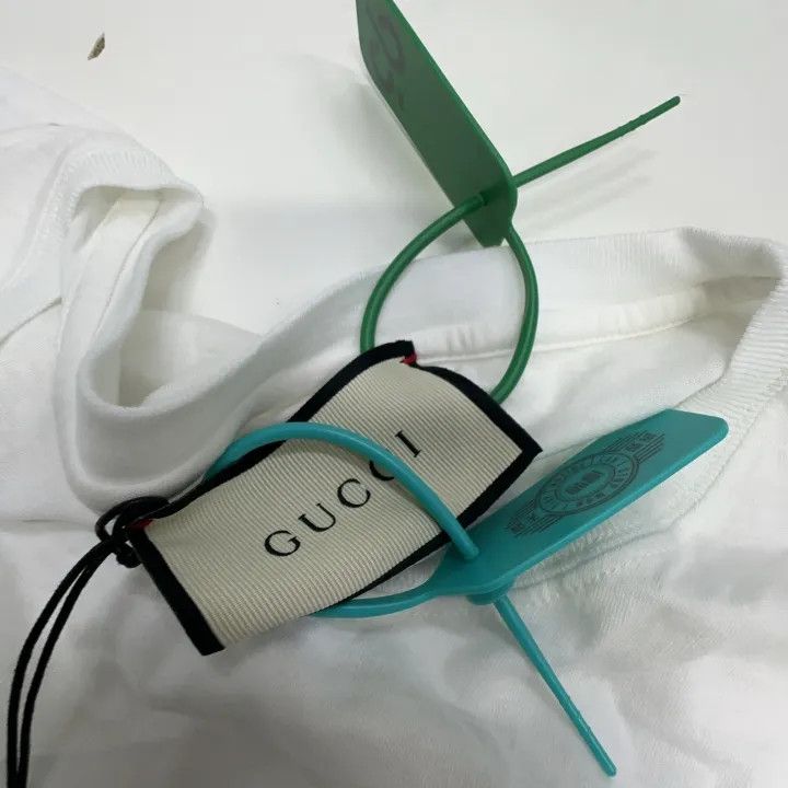 Gucci Gucci Oversized Logo Print Short Sleeve T-Shirt Size US XL / EU 56 / 4 - 2 Thumbnail