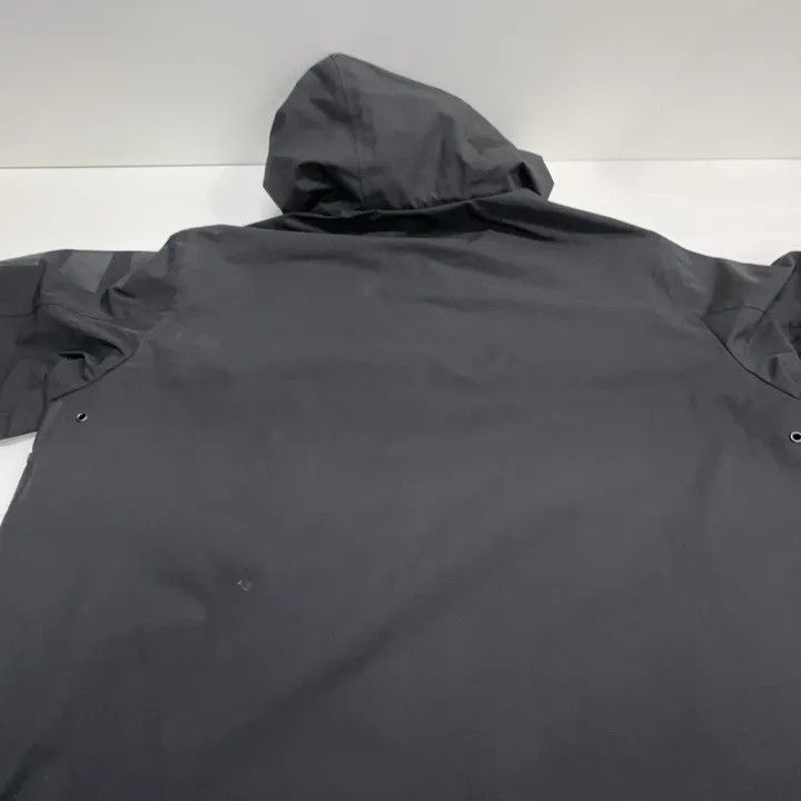 Burberry Burberry Black Long Sleeve Hooded Jacket Size US S / EU 44-46 / 1 - 17 Thumbnail