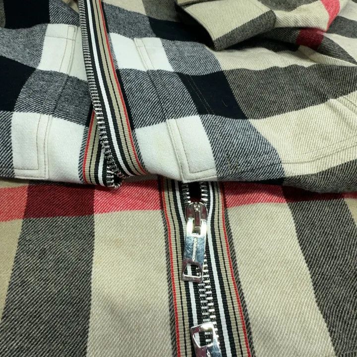 Burberry Burberry Striped Patterned Jacket for Men Size US M / EU 48-50 / 2 - 6 Thumbnail