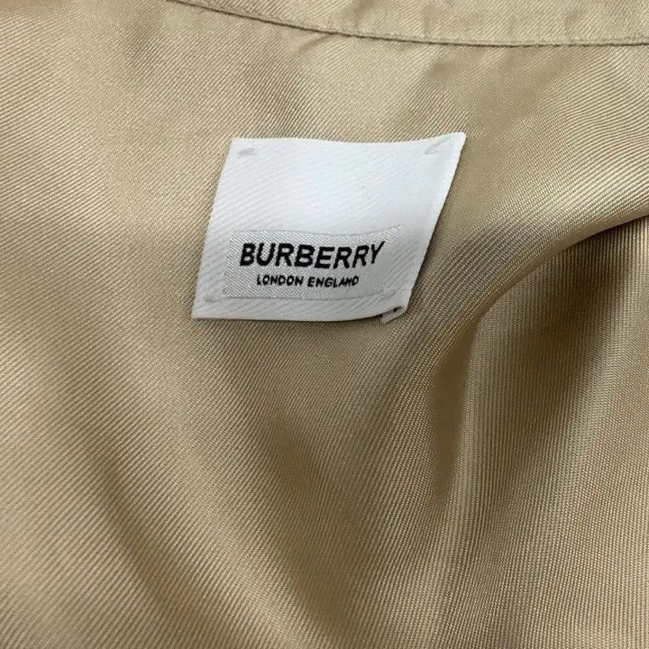 Burberry Burberry Logo Pattern Short Sleeve Shirt for Men Size US M / EU 48-50 / 2 - 8 Thumbnail
