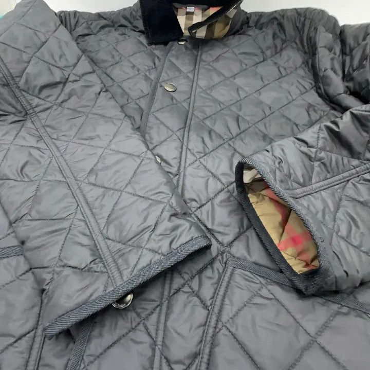 Burberry Burberry Classic Black Diamond Quilted Coat Size US M / EU 48-50 / 2 - 8 Thumbnail