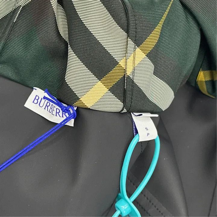 Burberry Burberry Plaid Hooded Parka for Men Size US S / EU 44-46 / 1 - 3 Thumbnail
