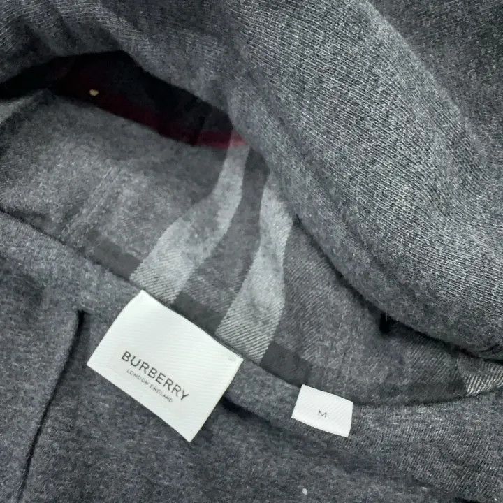 Burberry Burberry Embroidered Logo Hooded Sweatshirt Size US M / EU 48-50 / 2 - 4 Thumbnail