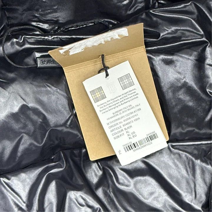 Burberry Burberry Black Hooded Puffer Jacket for Men Size US XL / EU 56 / 4 - 4 Thumbnail