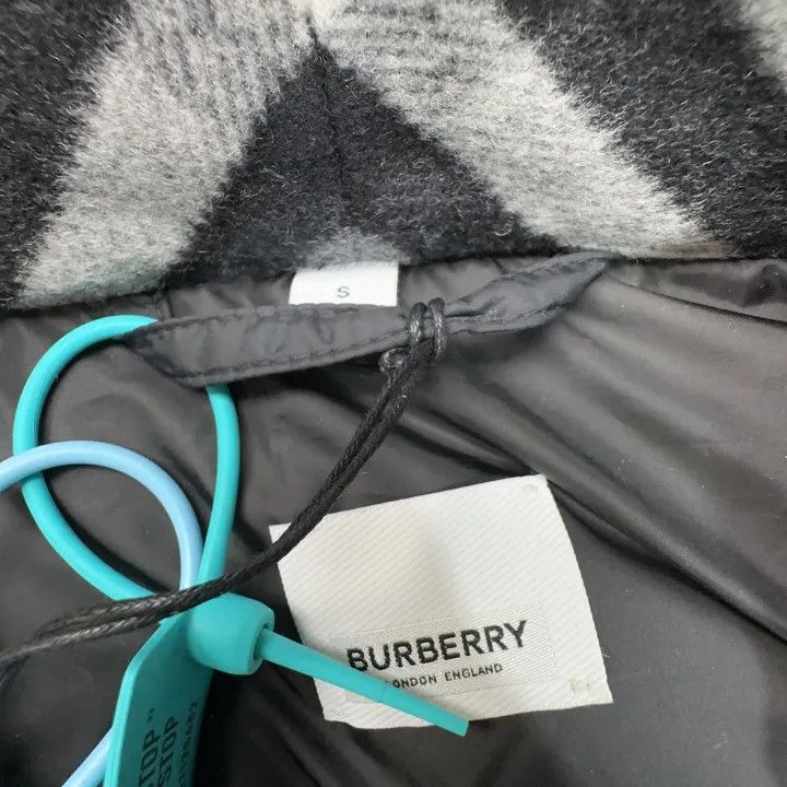 Burberry Burberry Black Hooded Puffer Jacket Size US S / EU 44-46 / 1 - 2 Thumbnail