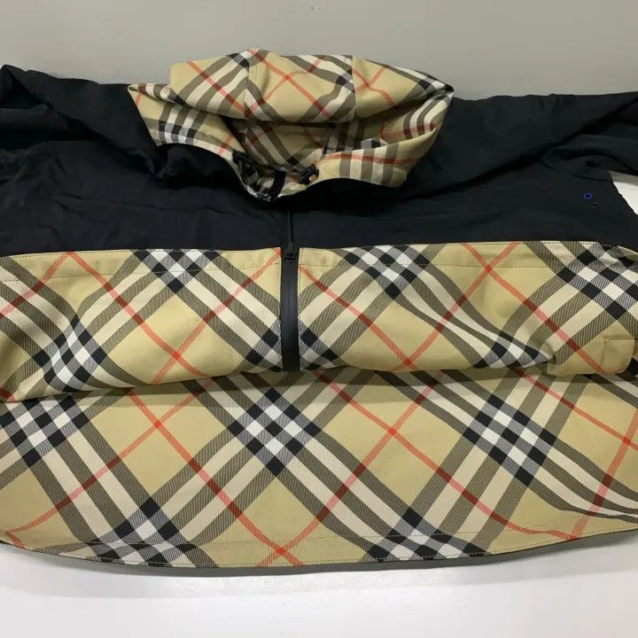 Burberry Burberry Hooded Reversible Jacket for Men Size US XL / EU 56 / 4 - 16 Thumbnail