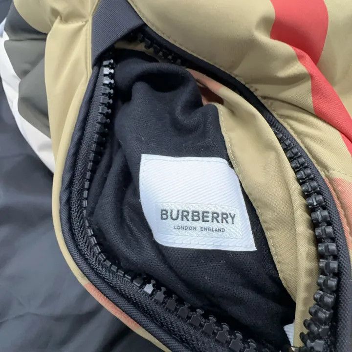 Burberry Burberry Unisex Reversible Sleeveless Down Vest Size US M / EU 48-50 / 2 - 9 Thumbnail
