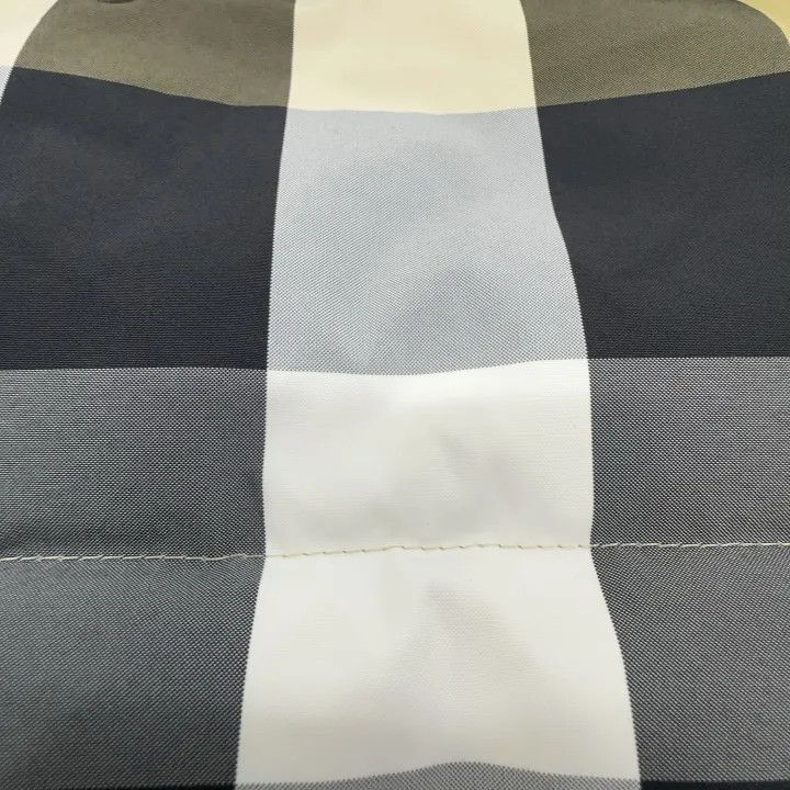 Burberry Burberry Unisex Reversible Sleeveless Down Vest Size US M / EU 48-50 / 2 - 13 Thumbnail