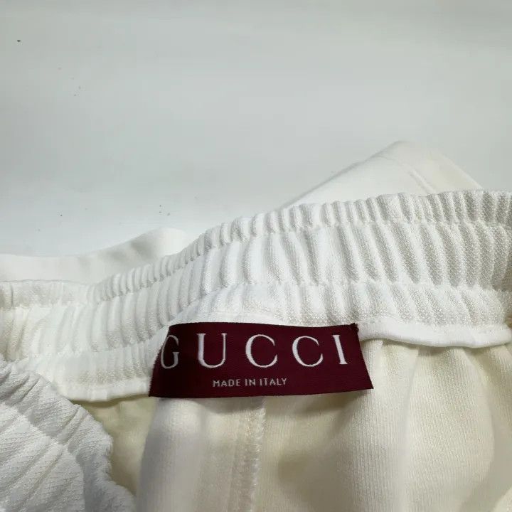 Gucci Gucci Logo Embroidered Casual Shorts Size US 26 / EU 42 - 6 Thumbnail