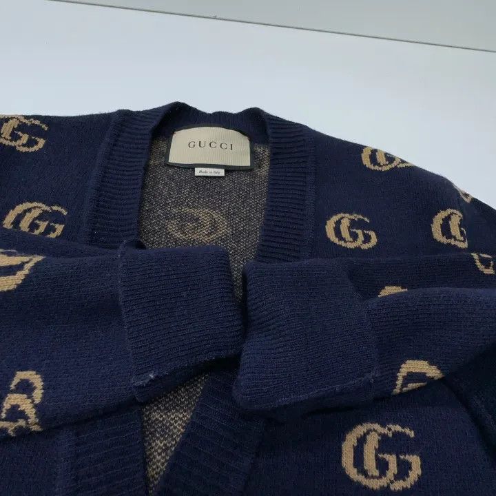 Gucci Gucci Logo V-Neck Long Sleeve Sweater Size US S / EU 44-46 / 1 - 7 Thumbnail