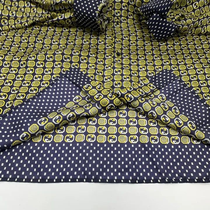 Gucci Gucci Stylish Button-Up Long Sleeve Shirt Size US L / EU 52-54 / 3 - 9 Thumbnail