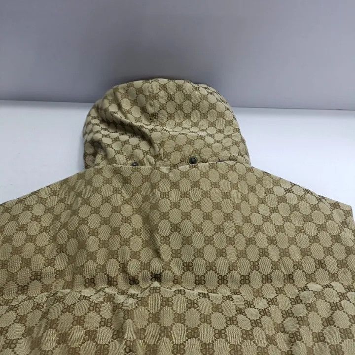 Balenciaga Balenciaga x Gucci Hooded Vest in Beige Size US M / EU 48-50 / 2 - 6 Thumbnail