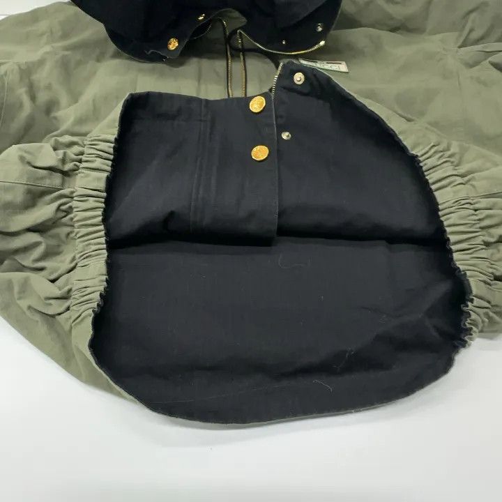 Gucci Gucci Logo Embroidered Nylon Jacket for Men Size US L / EU 52-54 / 3 - 11 Thumbnail