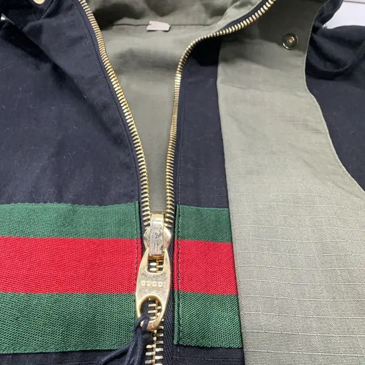 Gucci Gucci Logo Embroidered Nylon Jacket for Men Size US L / EU 52-54 / 3 - 13 Thumbnail
