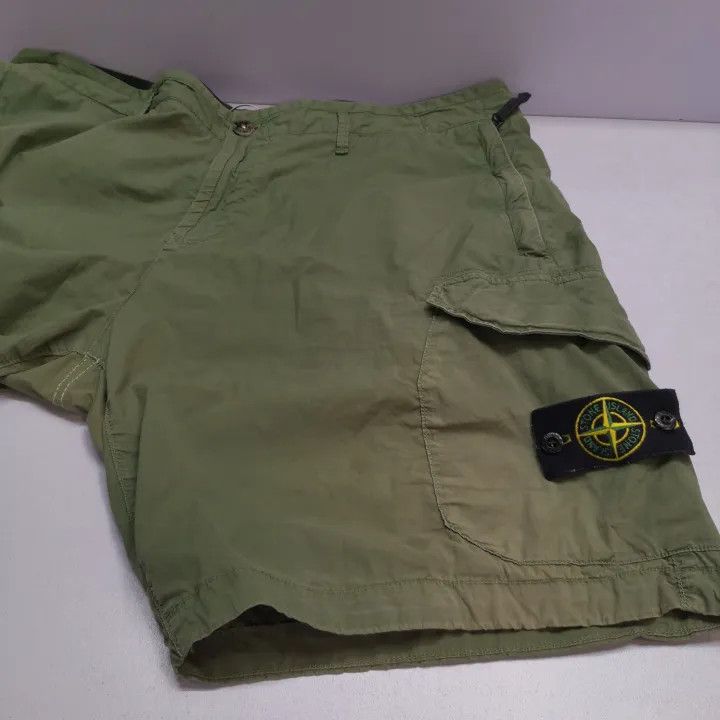 Stone Island Stone Island Breathable Cargo Shorts for Men Size US 40 / EU 56 - 12 Thumbnail