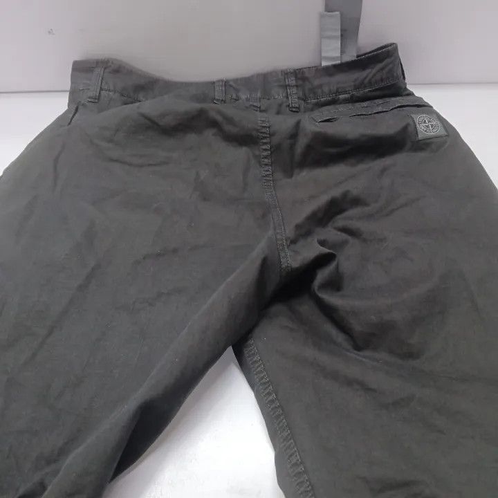 Stone Island Stone Island Relaxed Fit Casual Pants for Men Size US 32 / EU 48 - 8 Thumbnail
