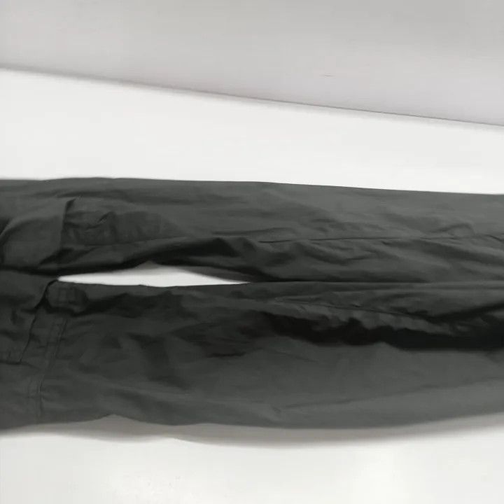 Stone Island Stone Island Casual Cargo Pants in Charcoal Size US 30 / EU 46 - 13 Thumbnail