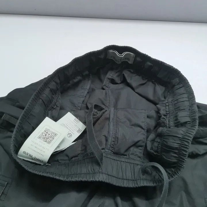 Stone Island Stone Island Black Cargo Pants for Men Size US 33 - 9 Thumbnail