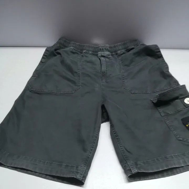Stone Island Stone Island Black Cargo Pocket Shorts Size US 30 / EU 46 - 11 Thumbnail