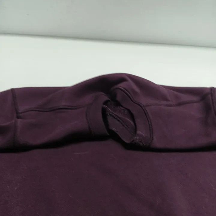 Stone Island Stone Island Purple Logo Sweatshirt Size US M / EU 48-50 / 2 - 10 Thumbnail