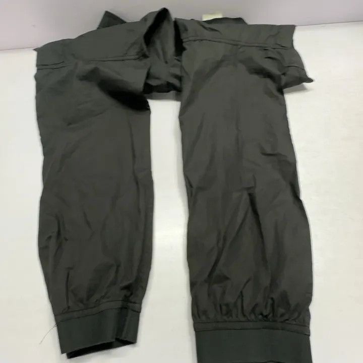 Stone Island Stone Island Black Adjustable Cargo Pants Size US 30 / EU 46 - 15 Thumbnail
