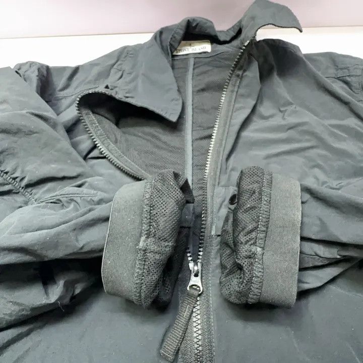 Stone Island Stone Island Logo Polo Jacket for Men Size US M / EU 48-50 / 2 - 11 Thumbnail