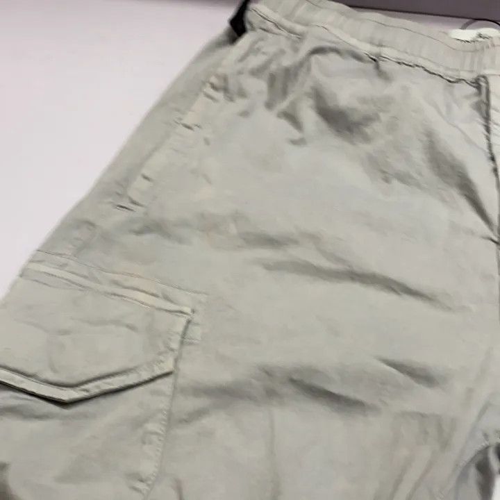 Stone Island Stone Island Classic Logo Cargo Pants Size US 29 - 11 Thumbnail