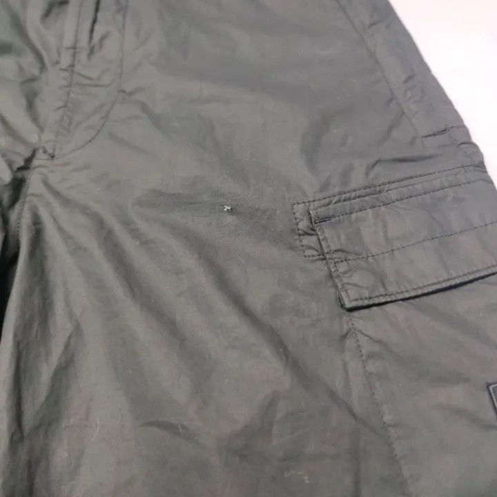 Stone Island Stone Island Black Cargo Bermuda Shorts Size US 32 / EU 48 - 7 Thumbnail