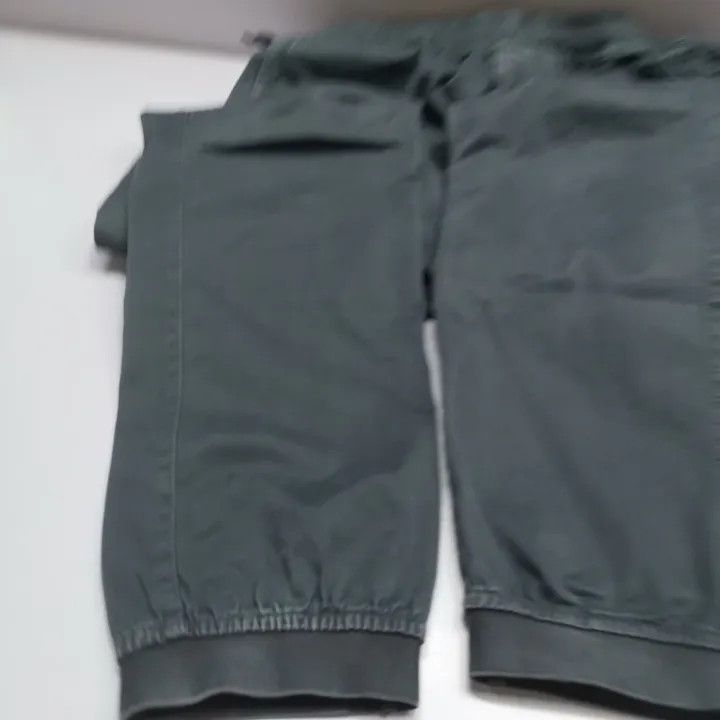 Stone Island Stone Island Casual Logo Jogging Pants Size US 31 - 11 Thumbnail