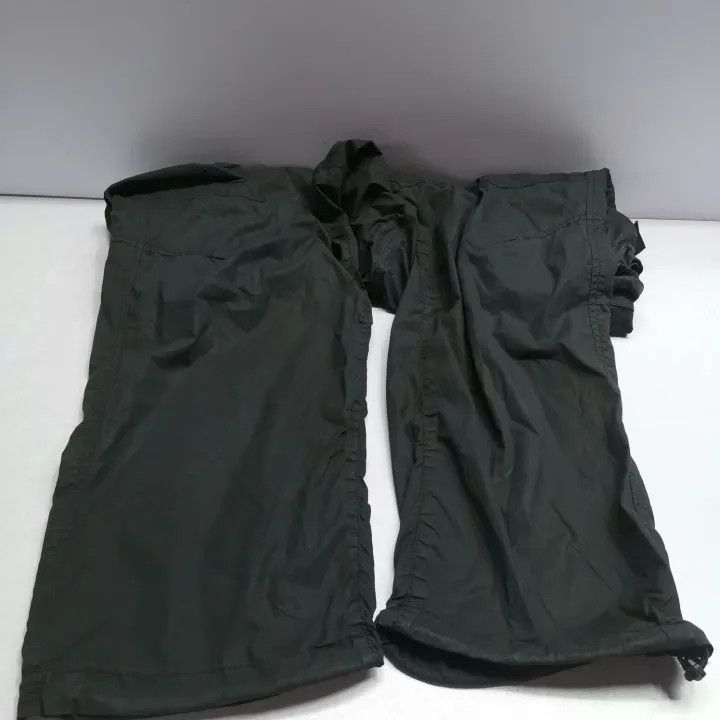 Stone Island Stone Island Casual Cargo Pants for Men Size US 32 / EU 48 - 13 Thumbnail