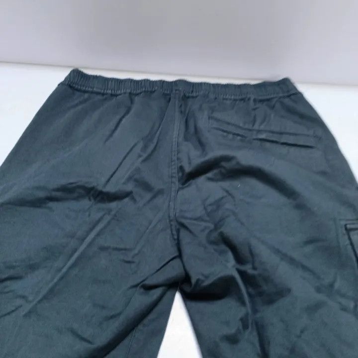 Stone Island Stone Island Black Logo Patch Cargo Pants Size US 32 / EU 48 - 7 Thumbnail