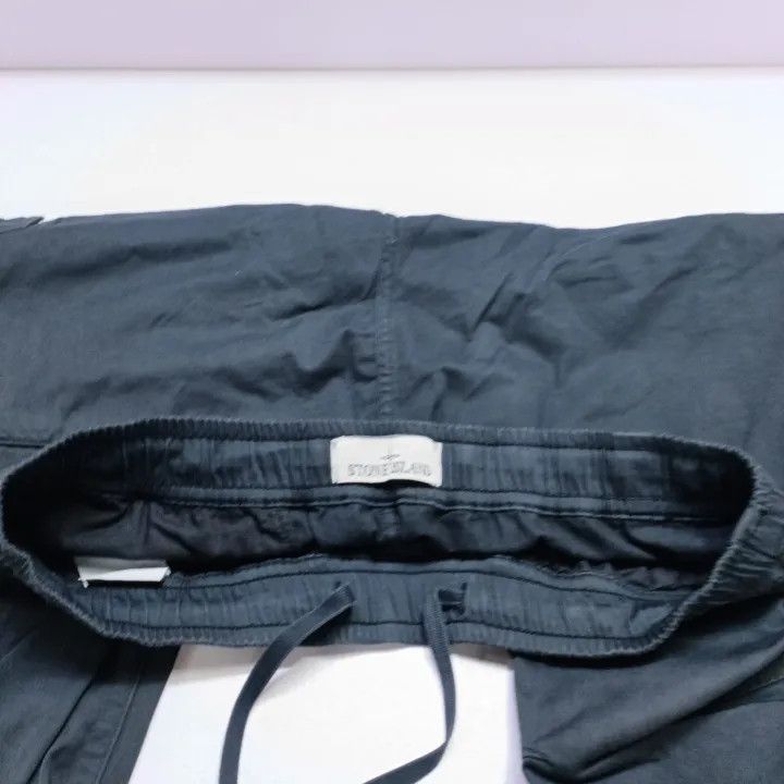 Stone Island Stone Island Black Logo Patch Cargo Pants Size US 32 / EU 48 - 9 Thumbnail