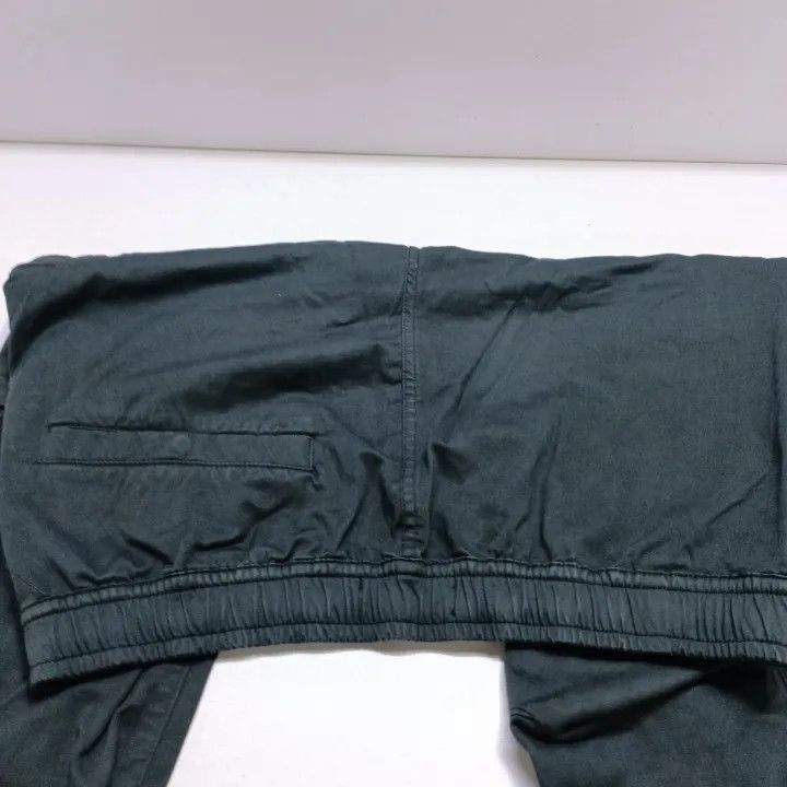 Stone Island Stone Island Black Logo Patch Cargo Pants Size US 32 / EU 48 - 8 Thumbnail