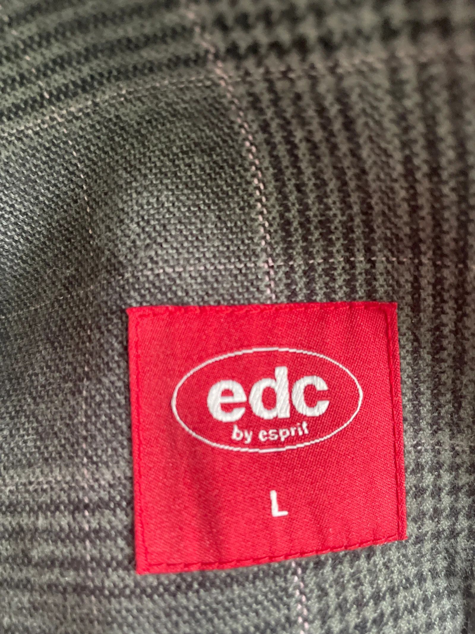 Esprit Esprit Vest Size L / US 10 / IT 46 - 2 Thumbnail