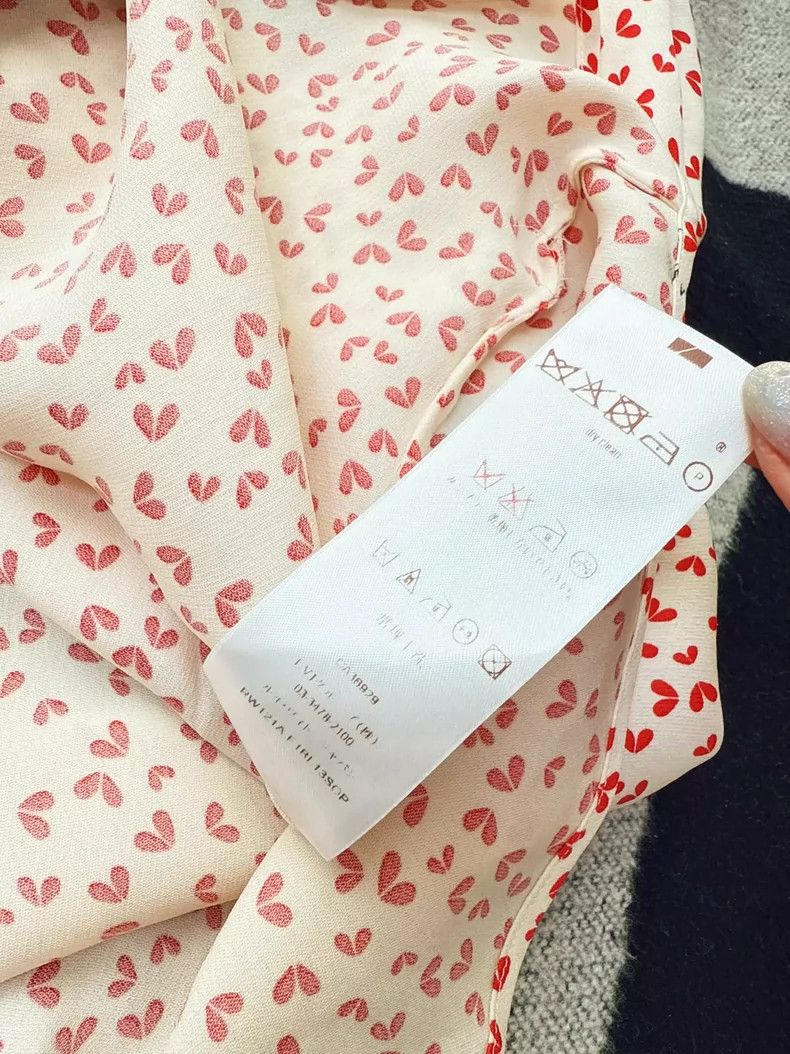 Louis Vuitton lv silk short sleeve heart pattern shirt-dmc Size US M / EU 48-50 / 2 - 9 Thumbnail