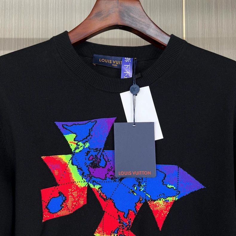 Louis Vuitton louis vuitton colorful long sleeve sweater-dmc Size US M / EU 48-50 / 2 - 3 Thumbnail