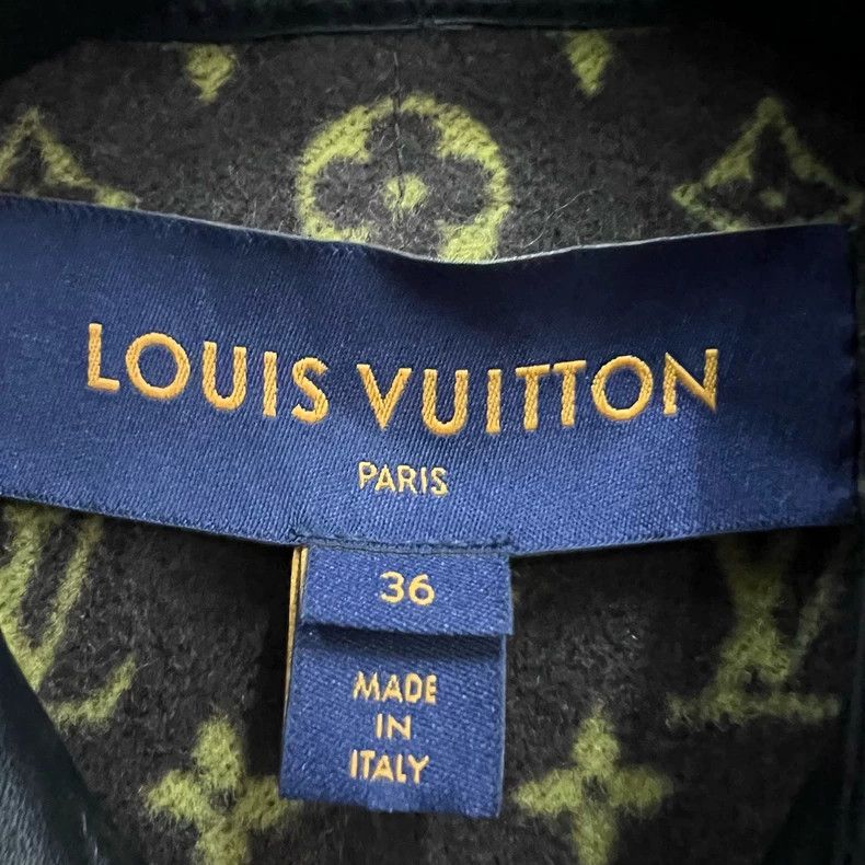 Louis Vuitton louis vuitton sleeveless zip coat with tassels-dmc Size US S / EU 44-46 / 1 - 4 Thumbnail