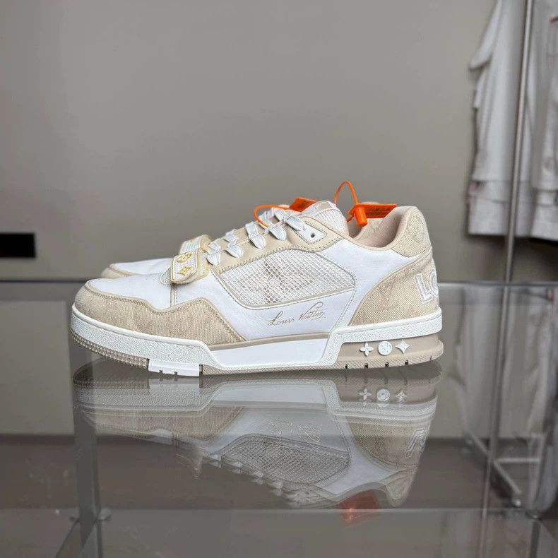 Louis Vuitton Louis Vuitton LV Trainer with Velcro Straps-dmc Size US 10.5 / EU 43-44 - 4 Thumbnail