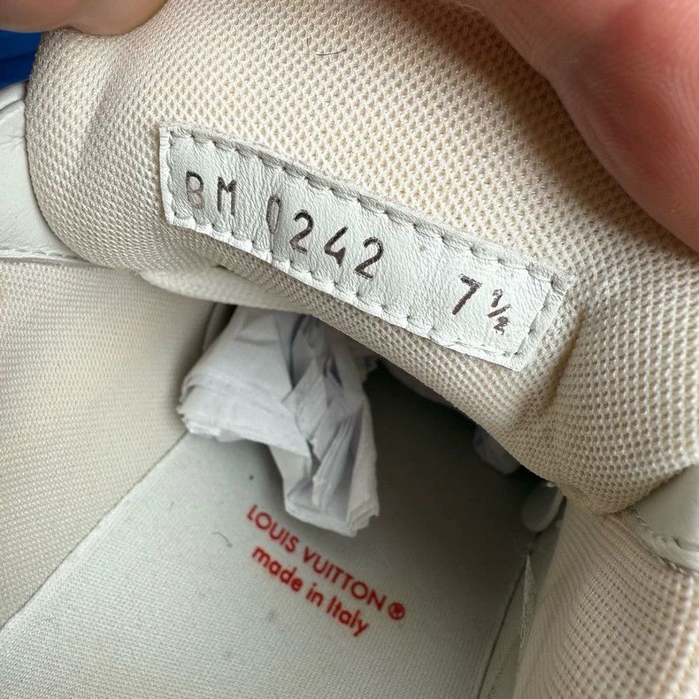 Louis Vuitton lv louis vuitton trainer sneakers red white-dmc Size US 8.5 / EU 41-42 - 7 Thumbnail