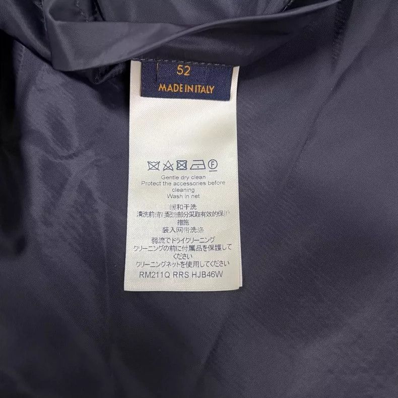 Louis Vuitton louis vuitton logo patterned hooded jacket-dmc Size US L / EU 52-54 / 3 - 7 Thumbnail